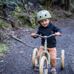 Trybike Helm „Coconuts“ (grün) -Kinderspielzeug COCO10 STARBURT 18