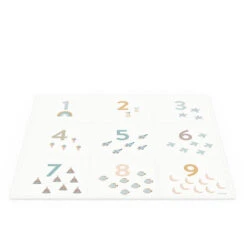 2-in-1 EEVAA-Spielmatte „Numbers“ Von Play&Go -Kinderspielzeug PlayandGo EEVAA numbers foam playmat front side lying view