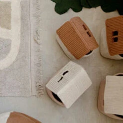 Korb-Haus „Toffee“ -Kinderspielzeug basket house toffee lorenacanals 11