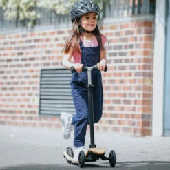 Tretroller Boo „Black Line“ Von CROOZABOO 14 Tretroller Boo „Black Line“ Von CROOZABOO -Kinderspielzeug cruzaboo4