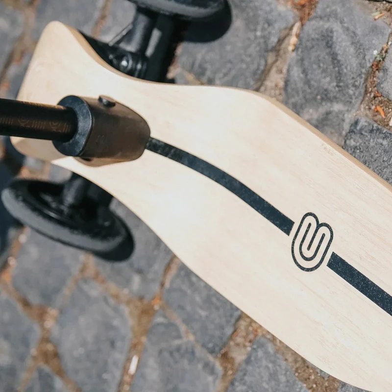 Tretroller Boo „Black Line“ Von CROOZABOO 8 Tretroller Boo „Black Line“ Von CROOZABOO – Bild 6