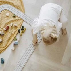 „Grid Mustard“ Toy Storage Bag (2 In 1 Spielmatte) -Kinderspielzeug grid mustard3