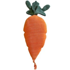 Gestricktes Kissen „Cathy, Die Karotte“ -Kinderspielzeug knitted cushion cathy the carrot lorenacanals 1