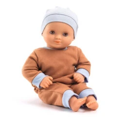 Djeco Puppe „Praline“ -Kinderspielzeug praline puppe1